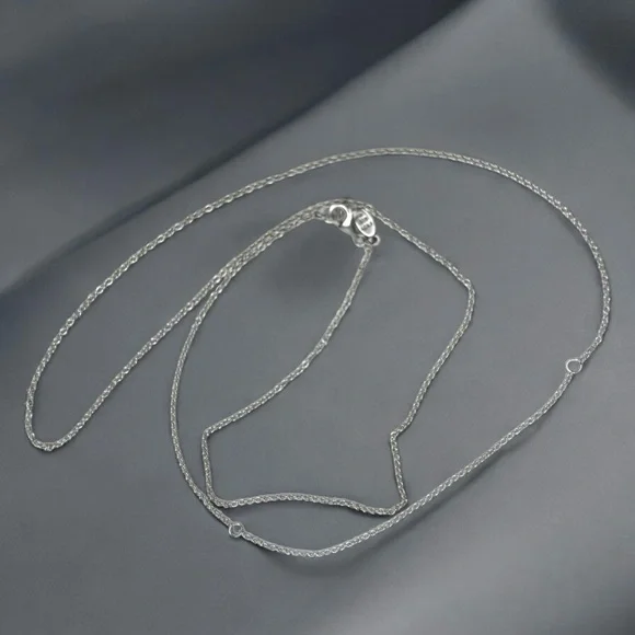 Retired Pandora Petite Memories Large Floating Locket & 2 Petite Charms - Picture 13 of 16